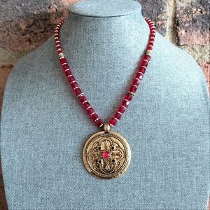 Gorgeous Chico's Texture Beaded Red Pendant Necklace